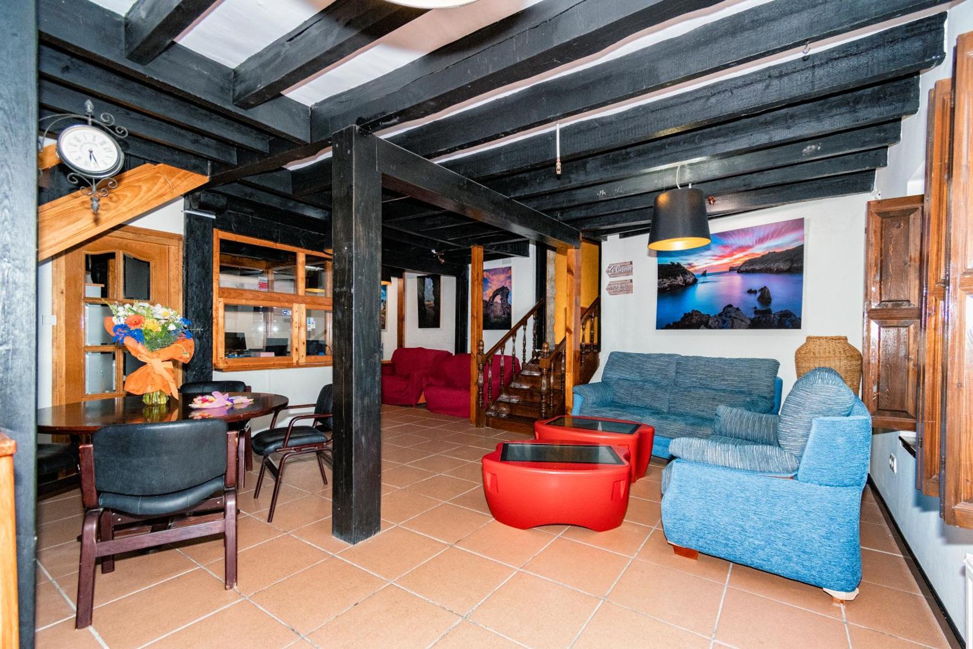 Albergue Santa Marina Buelna Kültér fotó
