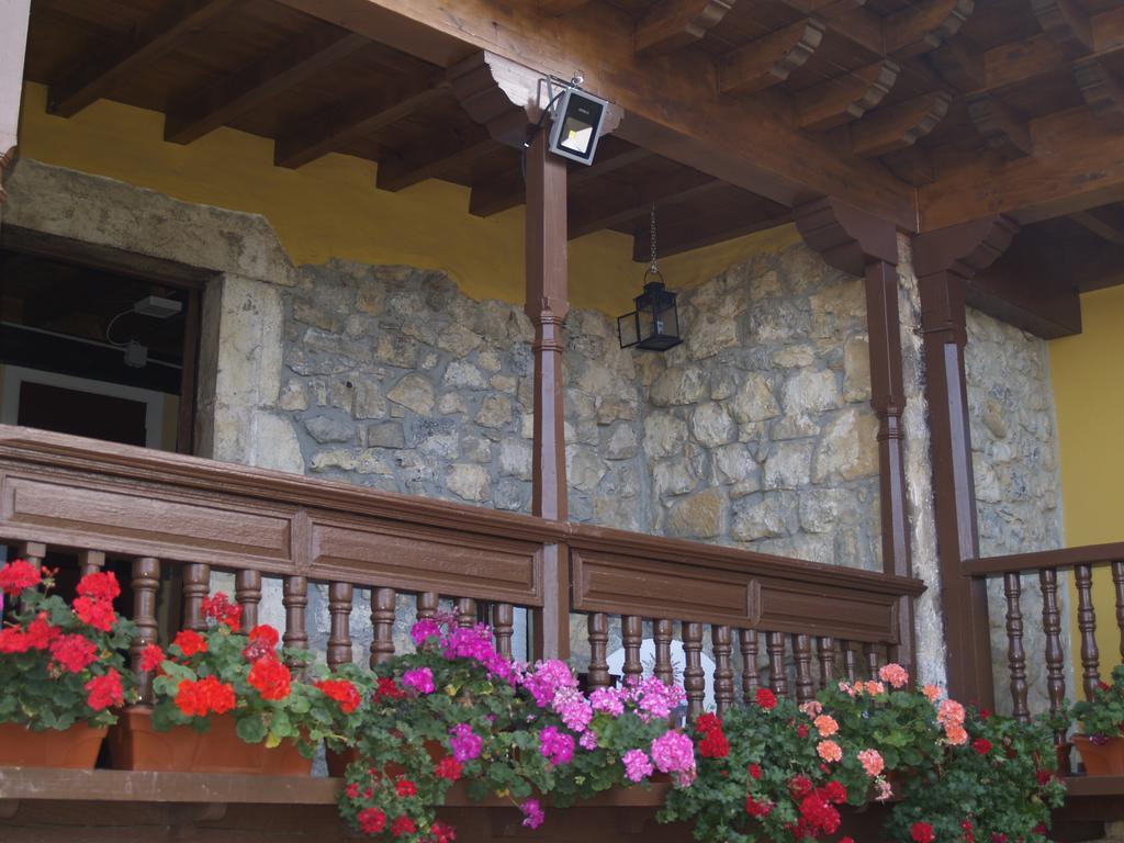 Albergue Santa Marina Buelna Kültér fotó